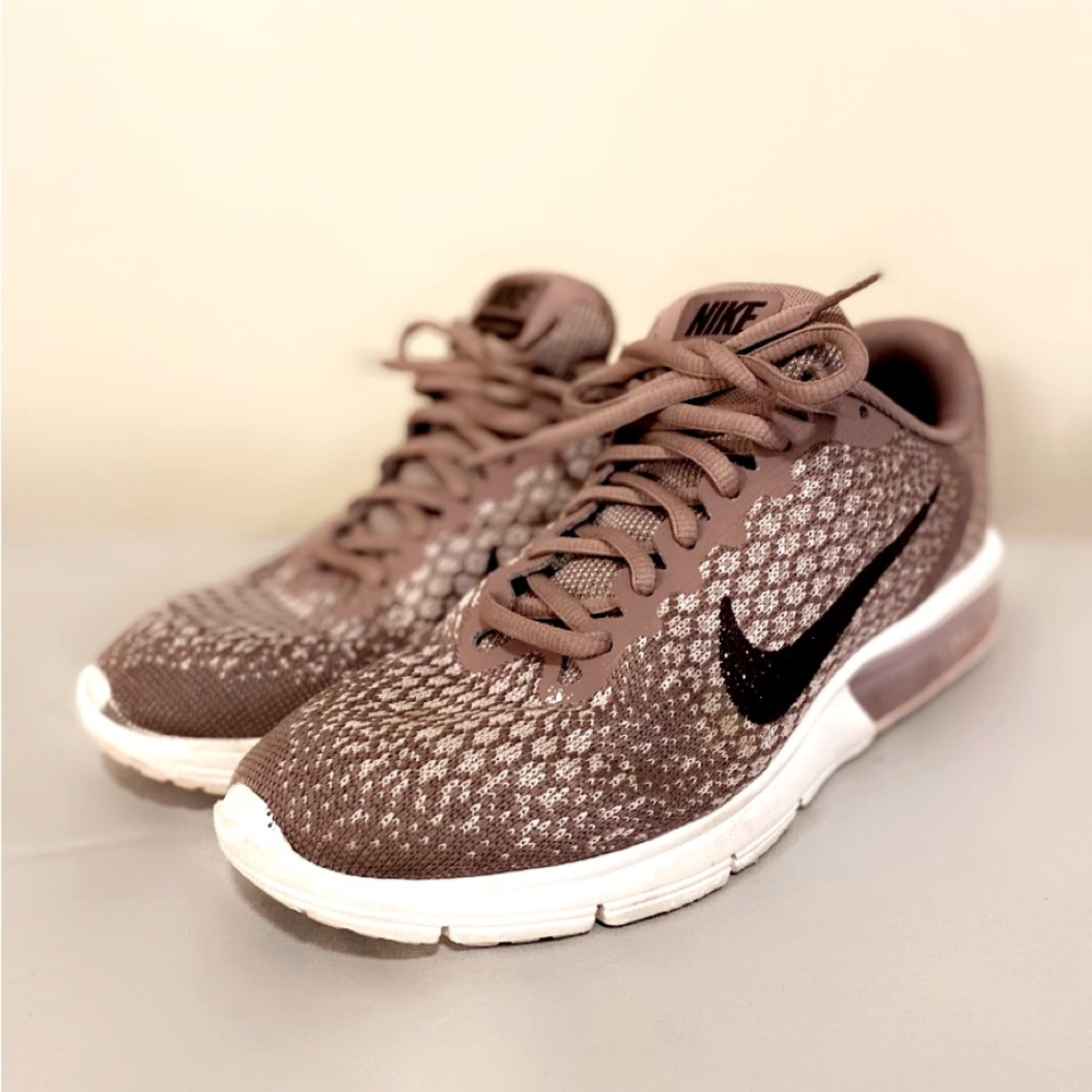 Women’s Nike Airmax Sequent 2 Purple Running Shoes
Size 9